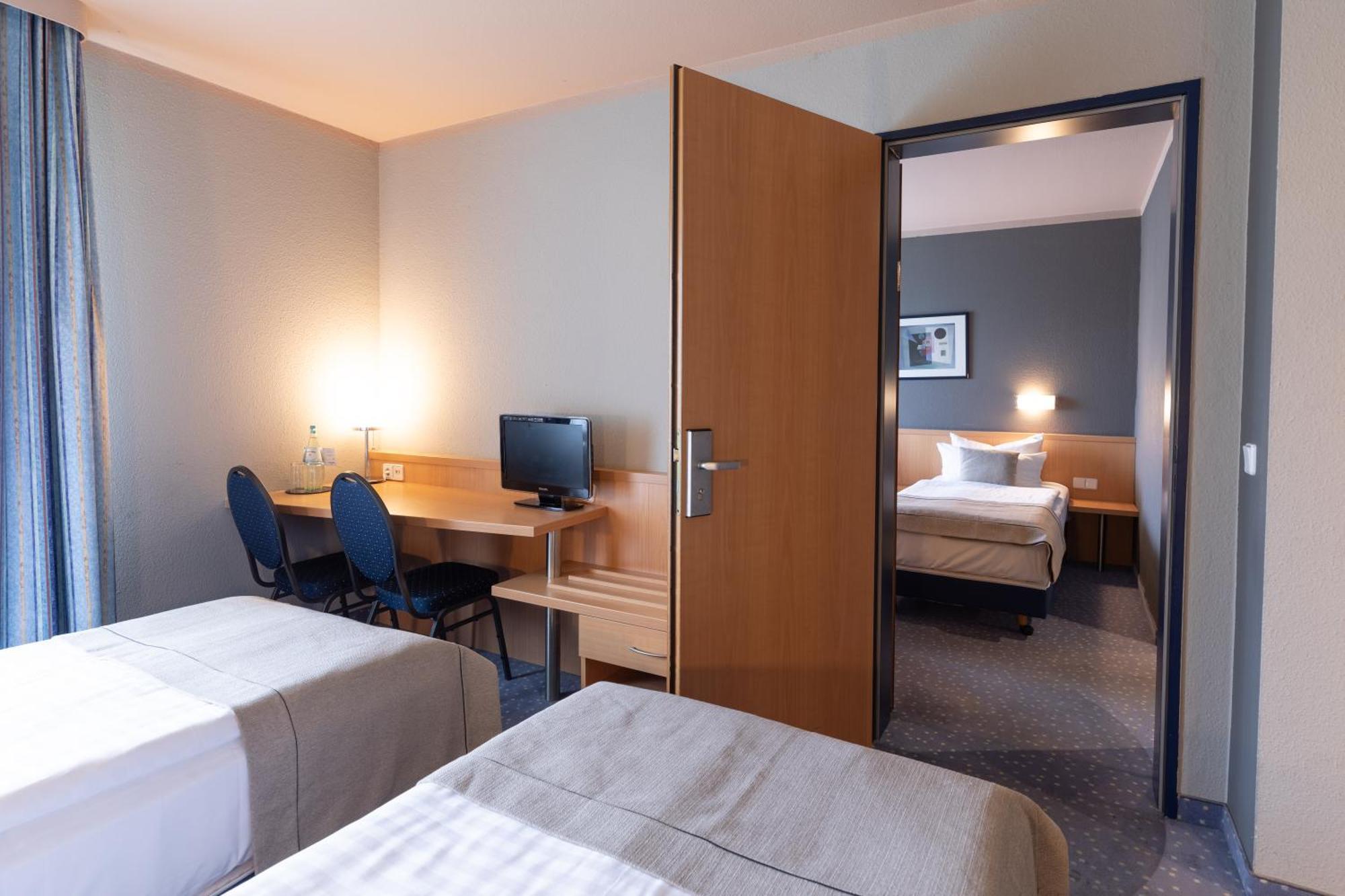 Garner Hotel Cottbus Sued By Ihg Экстерьер фото
