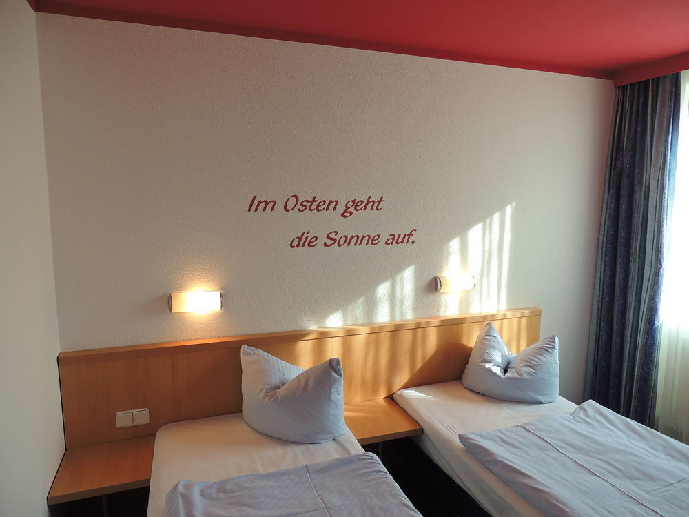 Garner Hotel Cottbus Sued By Ihg Экстерьер фото