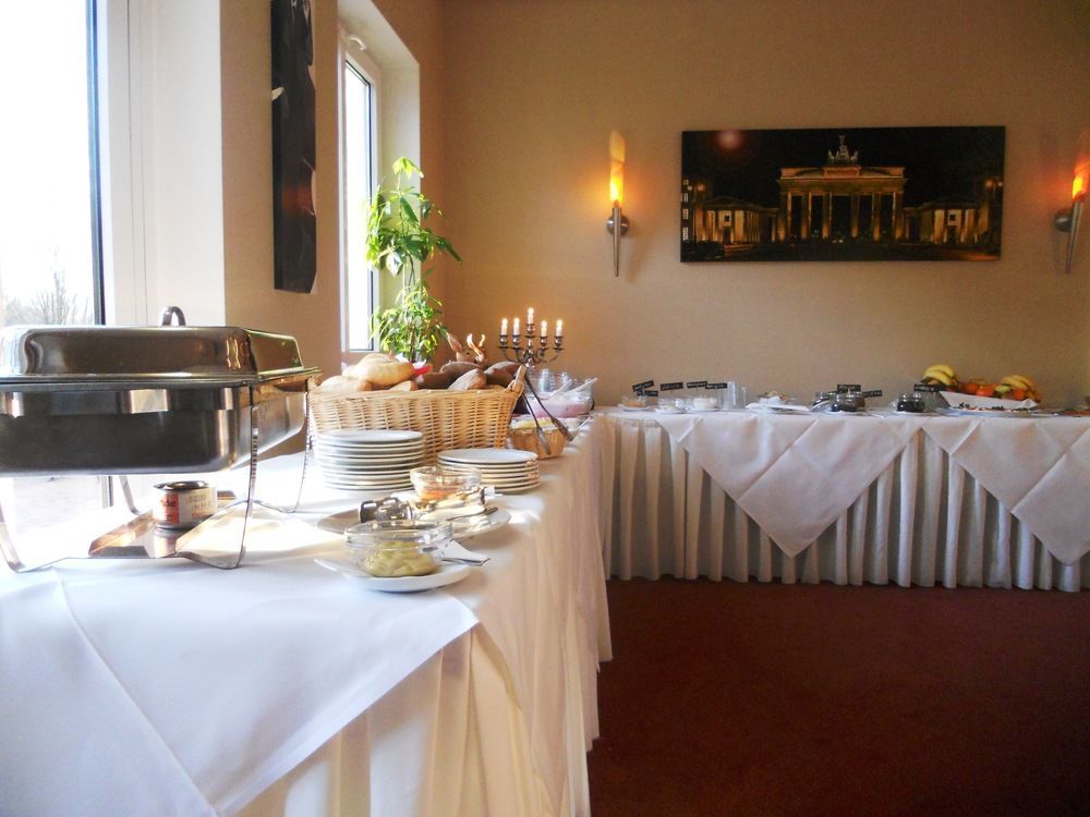 Garner Hotel Cottbus Sued By Ihg Экстерьер фото
