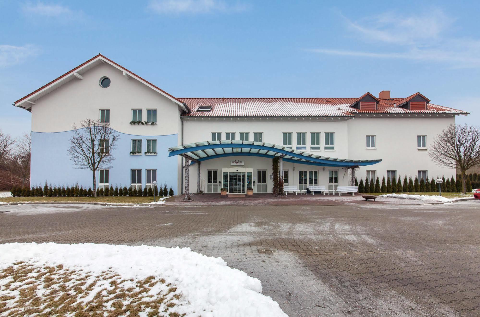 Garner Hotel Cottbus Sued By Ihg Экстерьер фото